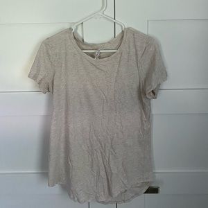 Lululemon shirt size 6